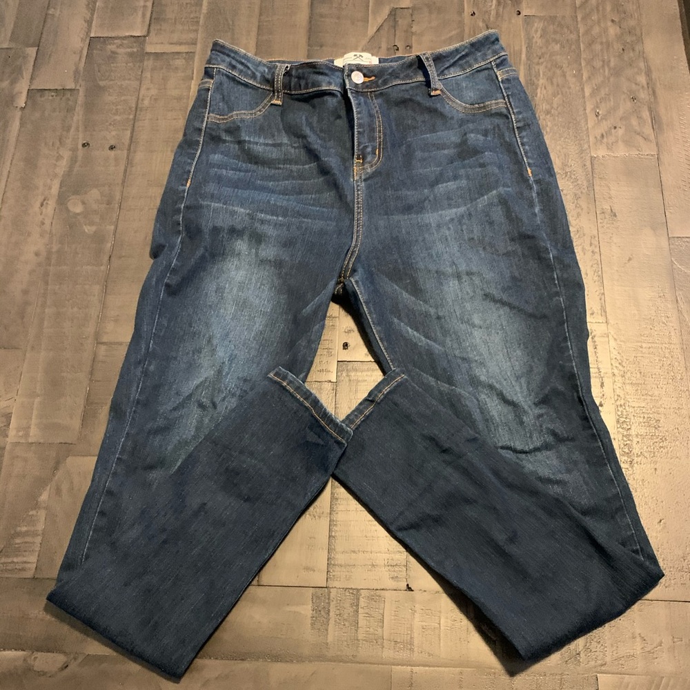 Dark wash high waisted skinny jeans